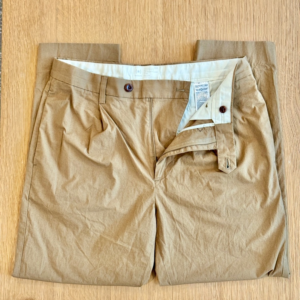 Banana Republic Heritage lightweight pants 31x32
